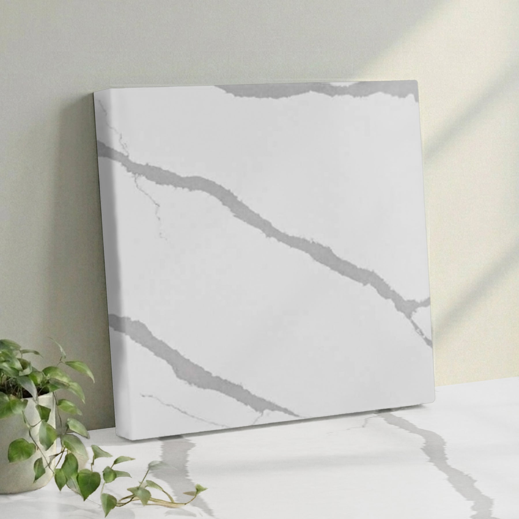 Arctic Ridge calacatta quartz detail, Marmo Finish