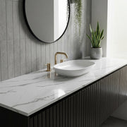 Arctic Ridge calacatta quartz detail, Marmo Finish