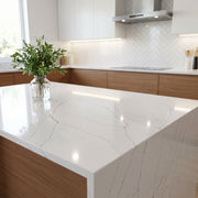 Calista calacatta quartz detail, Marmo Finish